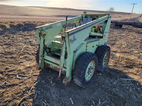 owatonna 120 skid steer|owatonna 1200 skid steer specs.